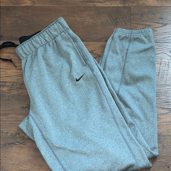nike therma fit sweatpants